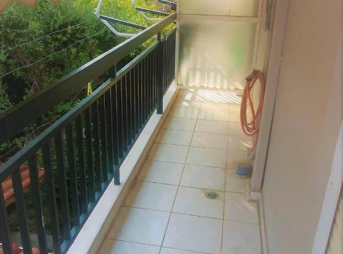 Hostel Vacations In Patras