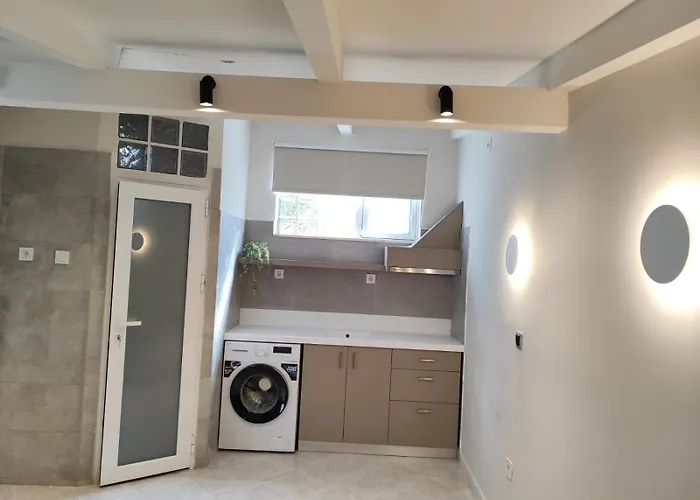 Hostel Vacations In Patras